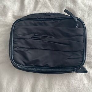 Lululemon toiletries bag